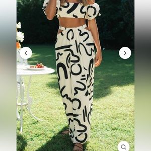 DOODLE PRINTED OFF-SHOULDER MAXI DRESS MATCHING SET
